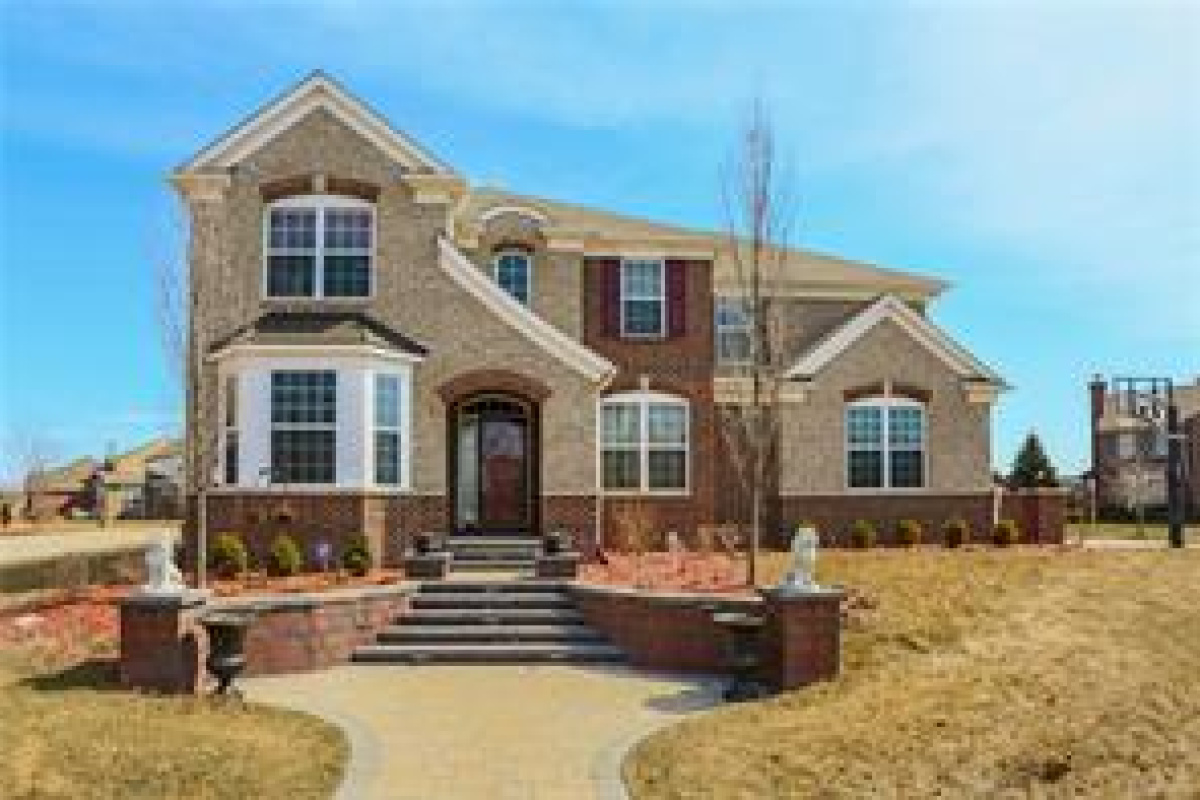 2217 TOWN CENTER,CANTON,WAYNE,48188,5 Bedrooms Bedrooms,4 BathroomsBathrooms,Single Family Home,TOWN CENTER,1048